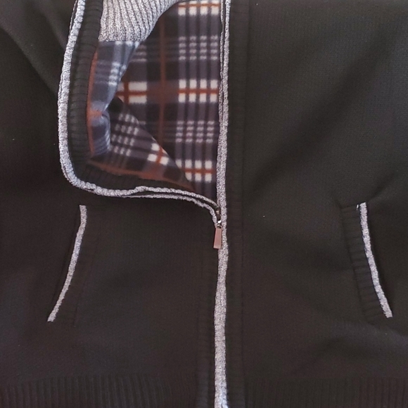 Black zip cable sweater with grey trimmed lined - Picture 4 of 4